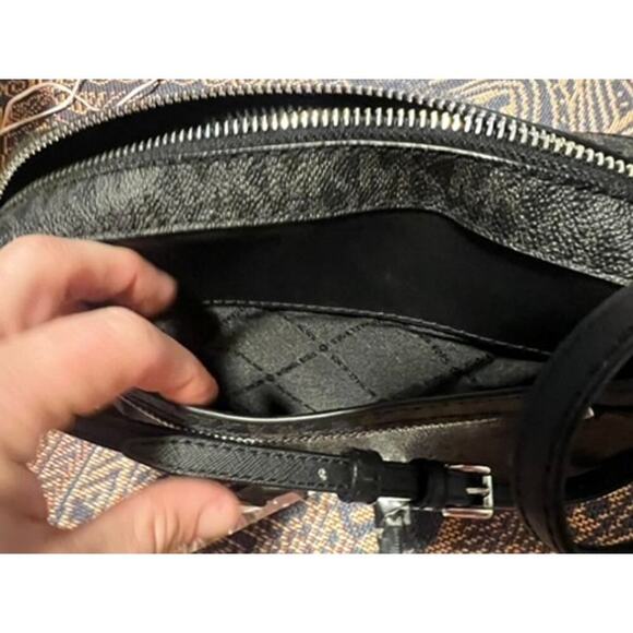 Michael Kors Designer Jet Set Large Logo  Purse Crossbody Bag NWT $398 - Picture 8 of 11